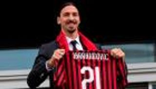 الاتفاق تم.. ميلان يؤمن بقاء إبراهيموفيتش لموسم آخر