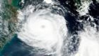 بيونج يانج تحت رحمة إعصار بافي.. كارثة اقتصادية تحاصر الزعيم