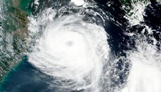 صورة للإعصار بافي التقطتها الأقمار الصناعية - واشنطن بوست