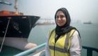 المرأة الإماراتية.. نموذج ملهم ومنارة حضارية في موانئ أبوظبي