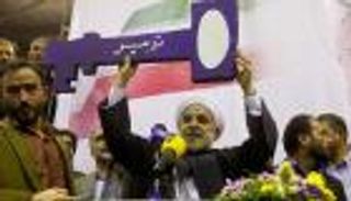 فشل اقتصادي يضع الرئيس الإيراني في ورطة أمام رفاق الأمس