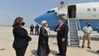 بومبيو من سلطنة عمان: أتطلع لبحث السلام مع السلطان هيثم