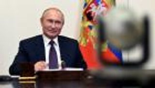 تجاوز ذروة المصاعب.. بوتين يقيم أداء الاقتصاد الروسي