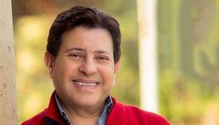 نقيب الموسيقيين في مصر هاني شاكر