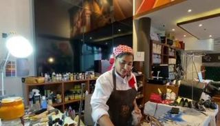 الشابة شيخة البازي