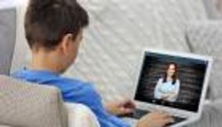 إجراءات إماراتية لدراسة بلا كورونا.. تعليم "هجين" وخطة وقائية