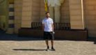 والد محمد صلاح يخضع لعملية خطيرة في القلب