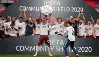 أرسنال بطل الدرع الخيرية