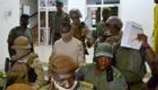 مالي بعد الانقلاب.. انتقال متعثر وفرنسا تحذر من استفادة الإرهابيين