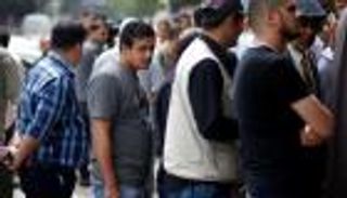 رغم الأزمة.. صرف جزء من رواتب موظفي الحكومة الفلسطينية الثلاثاء