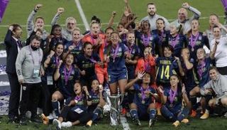 فريق ليون الفرنسي بطل دوري أبطال أوروبا للسيدات