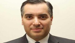 مصطفى أديب المرشح الأبرز لرئاسة الحكومة اللبنانية