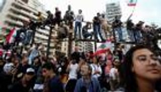 خطة للمعارضة اللبنانية لمواجهة "جشع" النظام السياسي