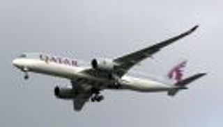 قصة خيانة بدأت على الخطوط القطرية وانتهت عبر موقع إباحي