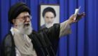 صحيفة أمريكية تندد بجرائم النظام الإيراني ضد المعارضين