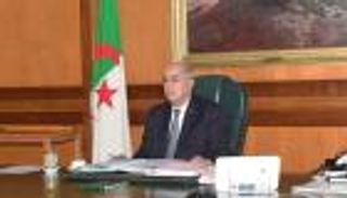 الرئيس الجزائري يقيل 8 محافظين ويعين 17 واليا جديدا