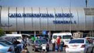 مصر تطبق حظر دخول القادمين من الخارج دون تحليل كورونا