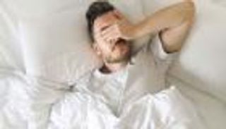 تشنجات العضلات أثناء النوم.. متى تكون حالة مرضية؟