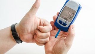 جهاز قياس نسبة السكر في الدم