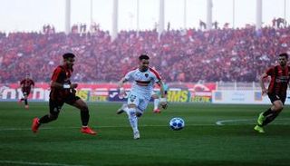 الدوري الجزائري لكرة القدم يرى النور قريبا