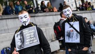 جانب من مظاهرات ميدان ترافالغار وسط لندن - الإندبندنت