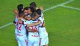 بالفيديو.. سذاجة حارس تمهد طريق خماسية فلامنجو البرازيلي