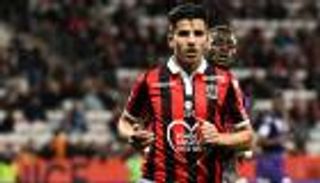 يوسف عطال يمهد طريق محرز الجديد بالدوريات الأوروبية