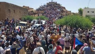 أهالي شبوة يحتشدون ضد مخططات الإخوان باليمن