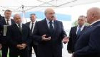 بيلاروسيا تطيح بقيادات أمنية وسط "أكبر تهديد" للرئيس