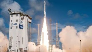 لحظة إقلاع صاروخ 