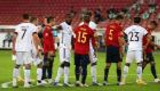 ألمانيا وإسبانيا.. "لاروخا" يفشل في فك عقدة الـ85 عاما