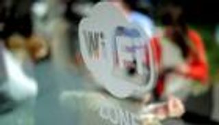 طلب العلم من "المطعم".. أحدث غرائب زمن كورونا