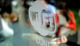 نحو 40% من ذوي الأصول الأمريكية اللاتينية يفتقرون إلى الإنترنت بكاليفورنيا