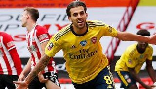 داني سيبايوس لاعب أرسنال