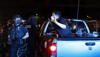 اعتقالات بين متظاهرين ضد العنصرية في بورتلاند - رويترز