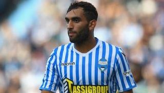 النجم الجزائري محمد فارس لاعب فريق سبال الإيطالي