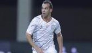 بعد 4 سنوات.. الشباب السعودي ينهي رحلة الجزائري بلعمري