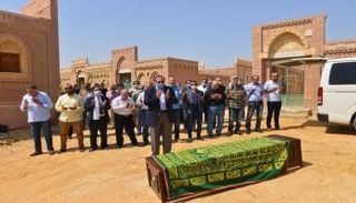 صلاة الجنازة على جثمان الفنانة عايدة كامل