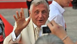 المخرج التشيكي جيري مينزل