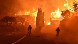 حرائق الغابات في كاليفورنيا