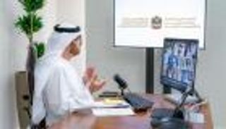 وزير الصناعة والتكنولوجيا المتقدمة يؤكد أهمية الشراكة بين القطاعين الحكومي والخاص لتعزيز النمو الصناعي في الإمارات
