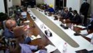 "إيكواس" تدعو "العسكري" بمالي لتعيين رئيس مدني بحلول 15 سبتمبر 