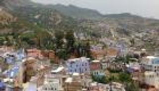 المغرب ينعش السياحة بتعويضات.. ويفتح الحدود أمام الأجانب