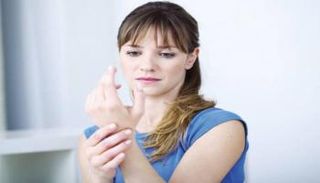  قبضة اليد الضعيفة يمكن أن تكون تحذيراً من الإصابة بالسكري