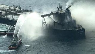 سريلانكا تعلن السيطرة على حريق جديد في ناقلة محملة بنفط كويتي