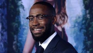 لامورن موريس بطل 