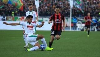 الدوري الجزائري لكرة القدم يرى النور قريبا