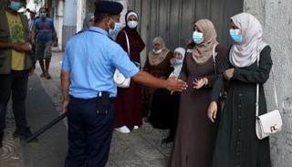 غزة تشهد تفشيا لفيروس كورونا دفع السلطات لاتخاذ إجراءات مشددة