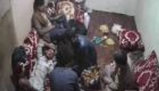 توحش بمناطق الحوثيين.. "حفلة تعذيب" لعامل حتى الموت بصنعاء 