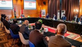 لقطة من النقاشات للفرقاء الليبيين في الرباط